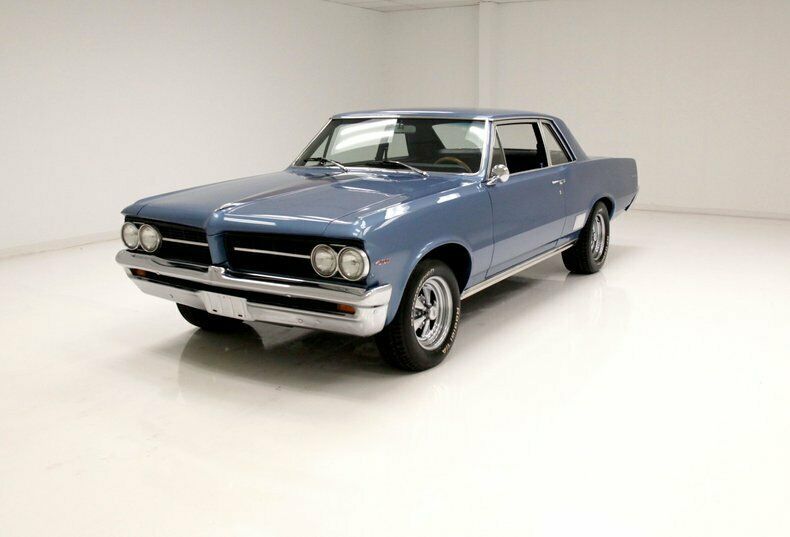 nice respray/excellent chrome/new interior/400ci v8/th400 3-speed