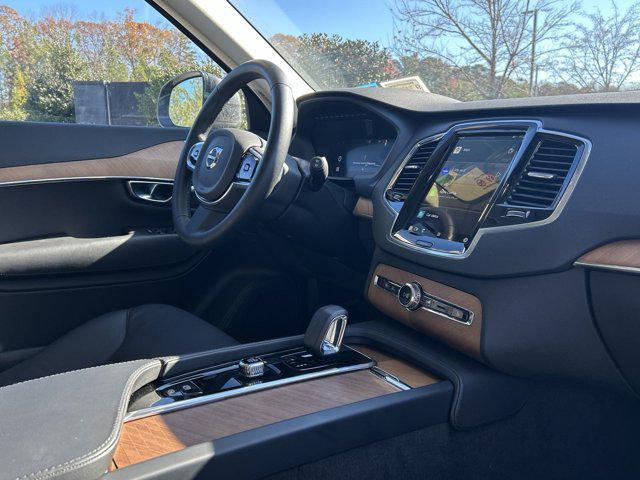 2024 volvo xc90 b5 plus bright theme