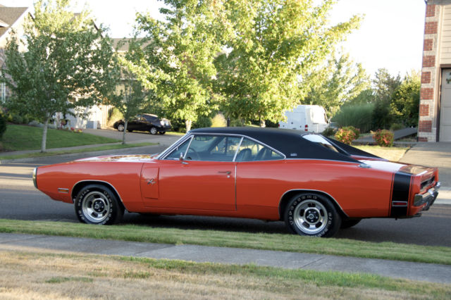 1970 dodge charger r/t se with only 66,000 original miles !!! rare hemi orange !