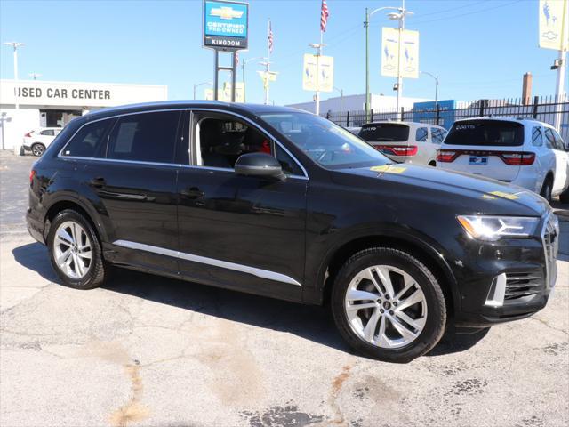 2022 audi q7 55 premium plus