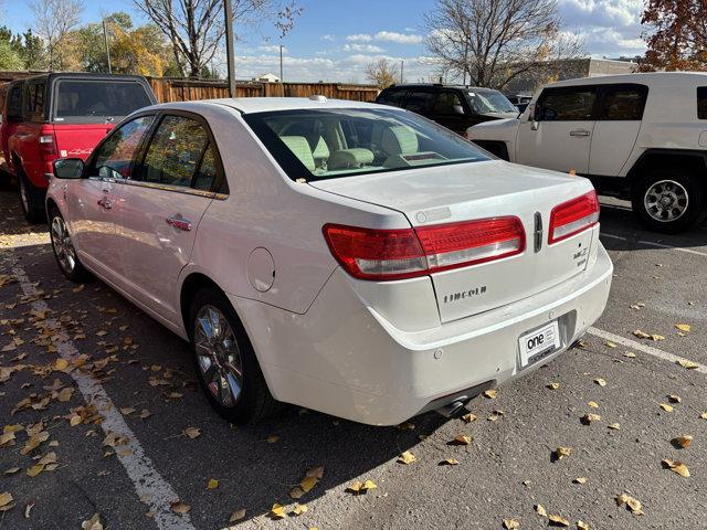 2011 lincoln mkz base