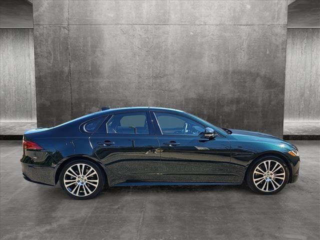 2024 jaguar xf p300 r-dynamic se