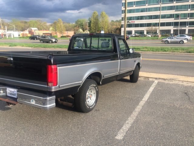 1994 ford f-150 xlt standard cab pickup 2-door 5.0l