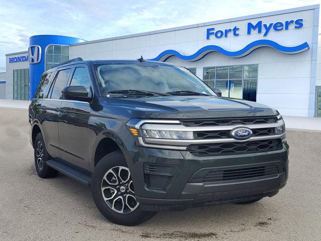 2022 ford expedition xlt