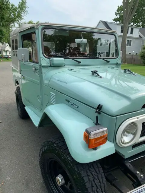 fully restored 1977 toyota land cruiser fj43
