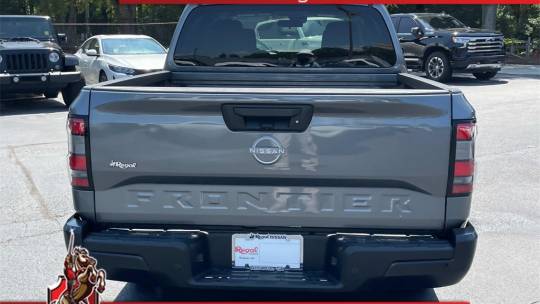 2024 Nissan Navara (Frontier) s
