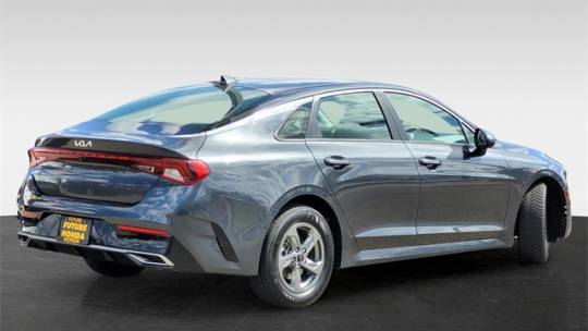 2022 kia k5 lxs