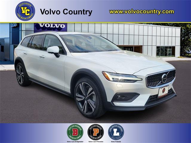 2024 volvo v60 cross country b5 plus