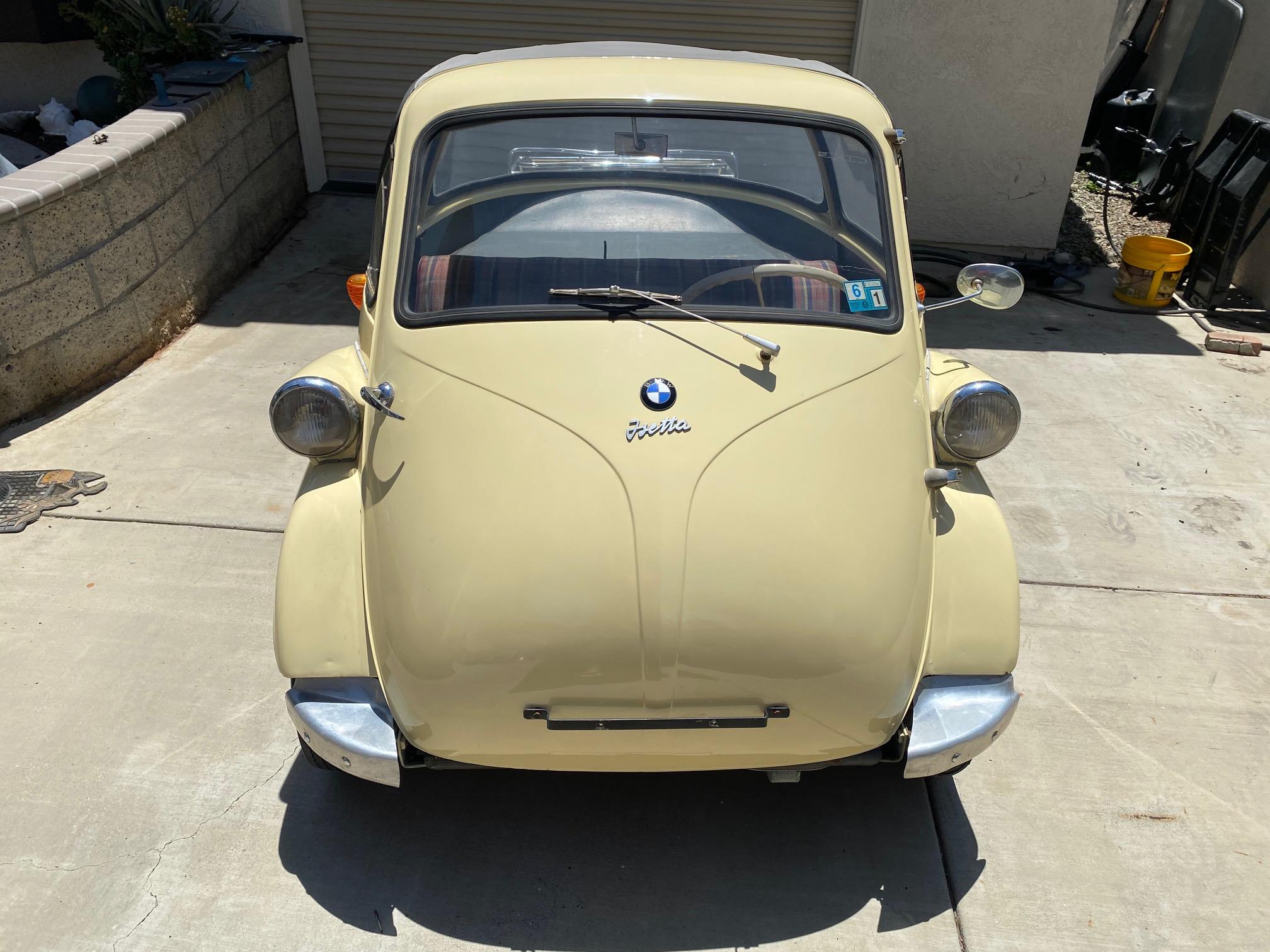 1955 bmw isetta 250 bubble window