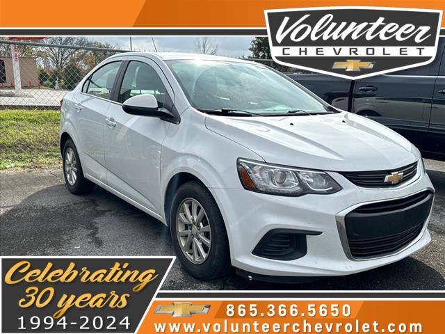 2020 chevrolet sonic fwd sedan lt