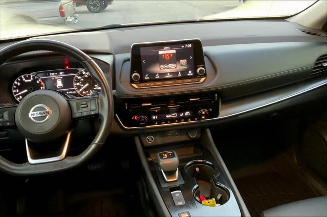 2021 nissan rogue sv