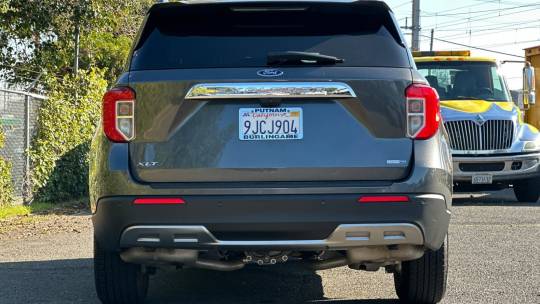 2020 Ford Explorer