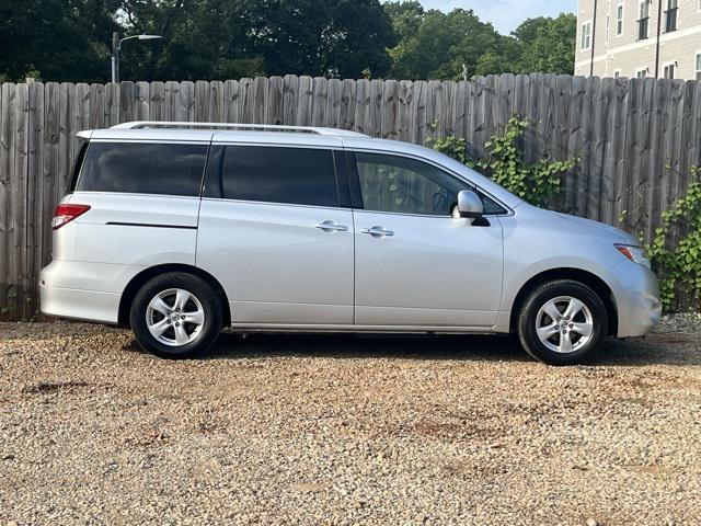 2017 nissan quest sv