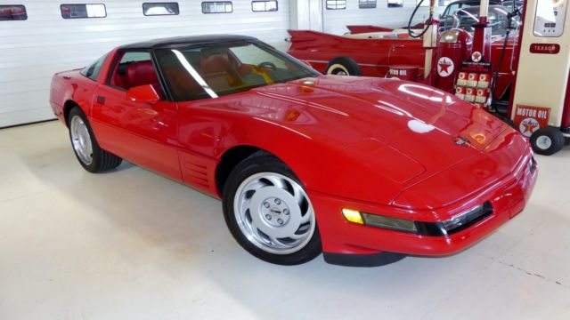 1991 chevrolet corvette 15852 miles red hatchback v8 5.7l automatic