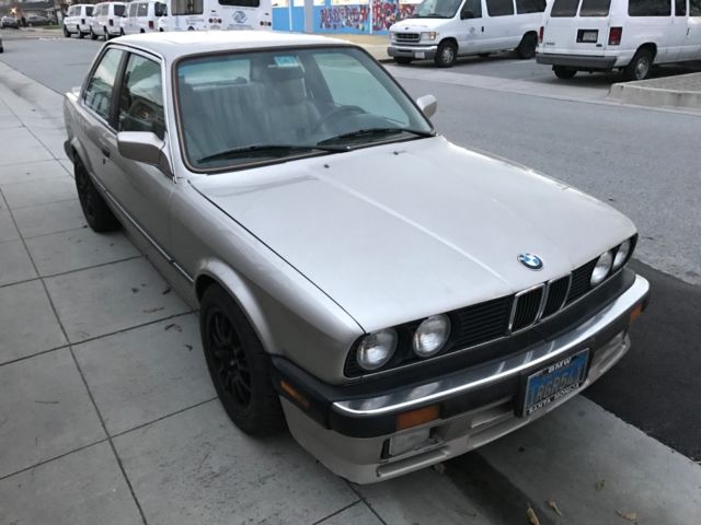 1986 bmw 325es e30 5 speed!