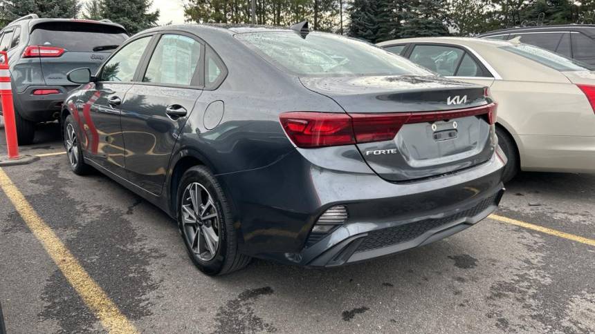 2022 kia forte lxs