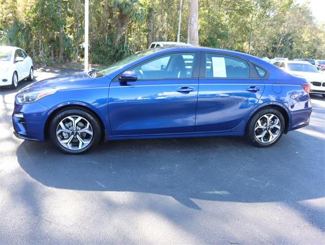 2021 kia forte lxs