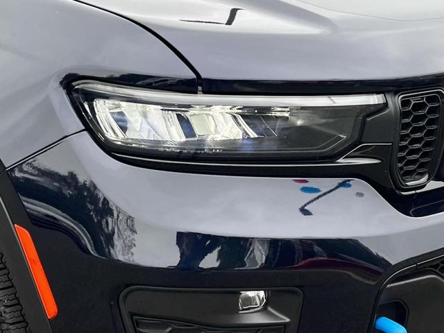 2023 jeep grand cherokee 4xe trailhawk