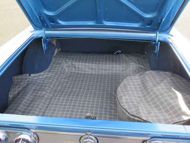 s22 sport sedan 260 v8 4 speed posi