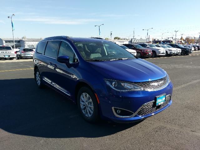 2019 chrysler pacifica touring l touring l 4dr mini-van for sale in billings, montana