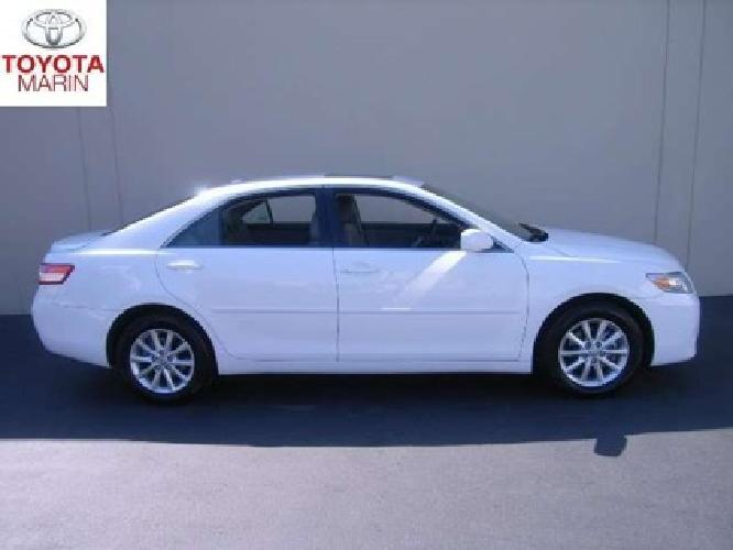 2011 toyota camry xle w/ nav. 4cyl..one owner in san rafael, ca