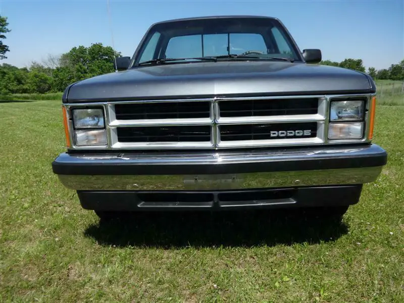 1988 dodge dakota le 97k,3.9 auto,prospector package,rescued survivor