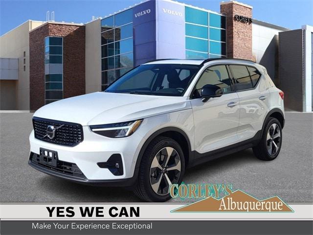 2024 volvo xc40 b5 plus dark