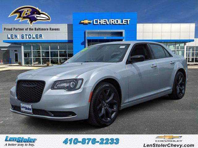 2021 chrysler 300 touring