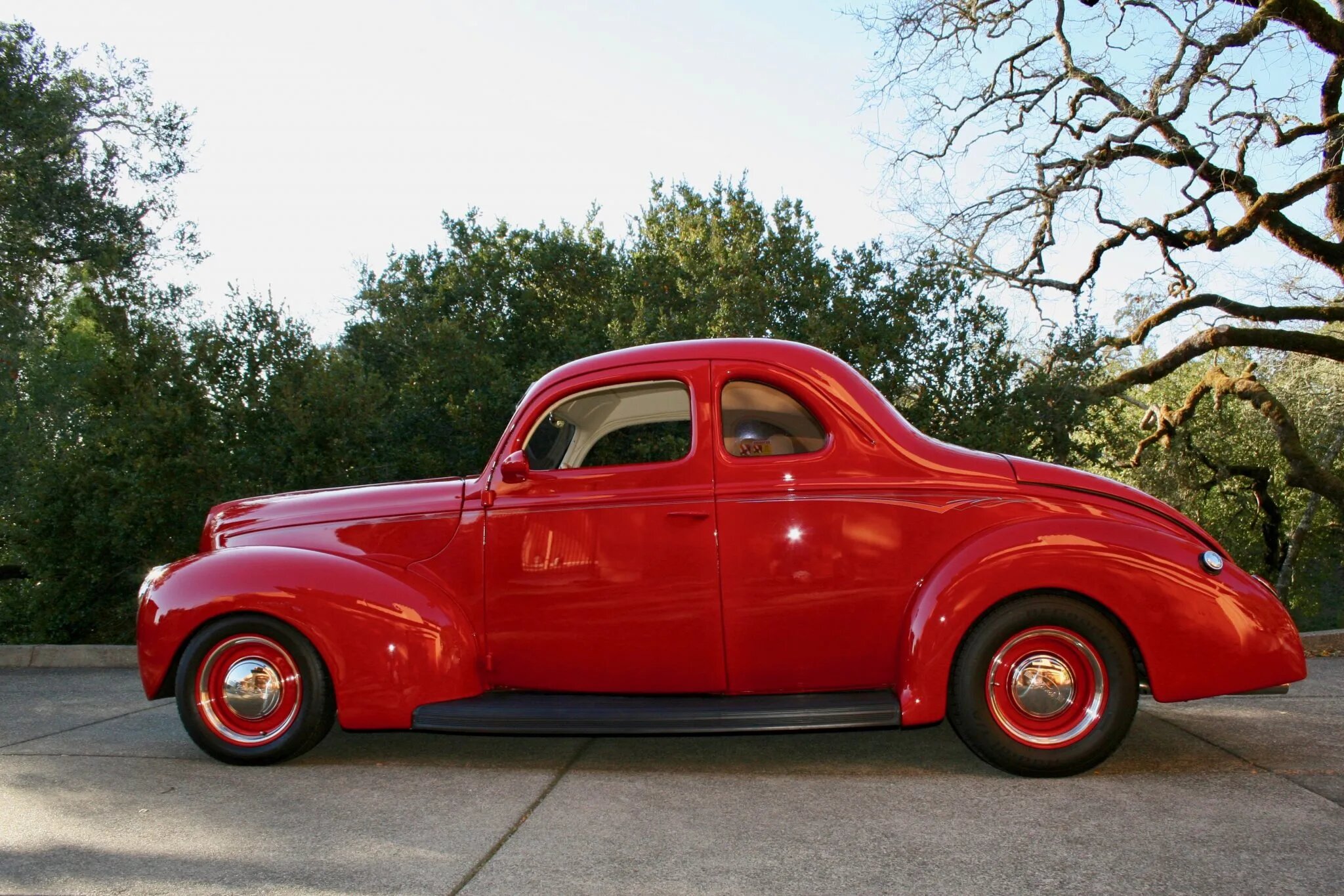 ford deluxe coupe