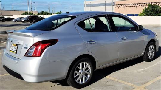 2018 nissan versa sv