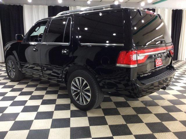 2017 lincoln navigator select