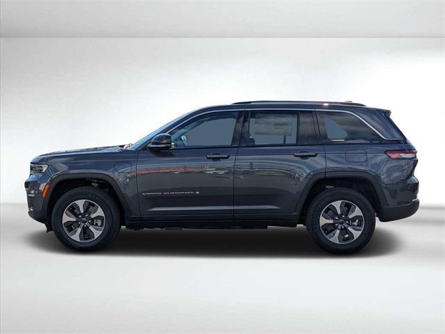 2022 jeep grand cherokee 4xe base