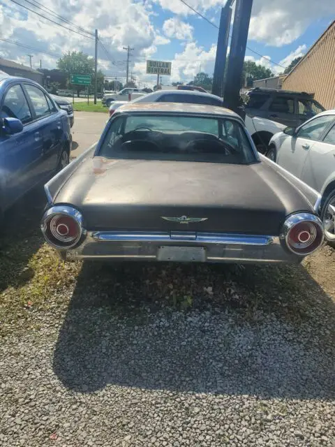 1962 ford thunderbird - solid western car!
