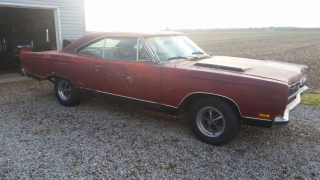 1969 plymouth gtx 440 v8 4-speed