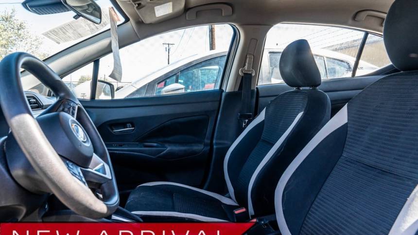 2021 nissan versa sv