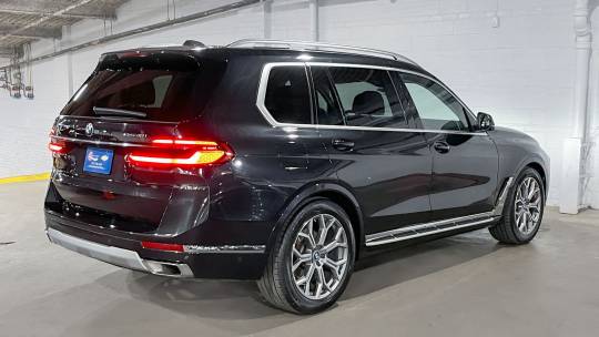 2024 BMW X7
