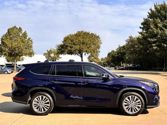 2023 toyota highlander platinum