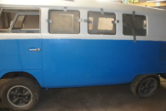 1965 volkswagen bus 11 window kombi clear title original miles runs drives
