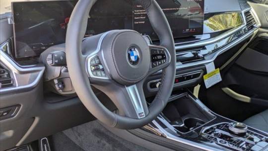 2025 BMW X7