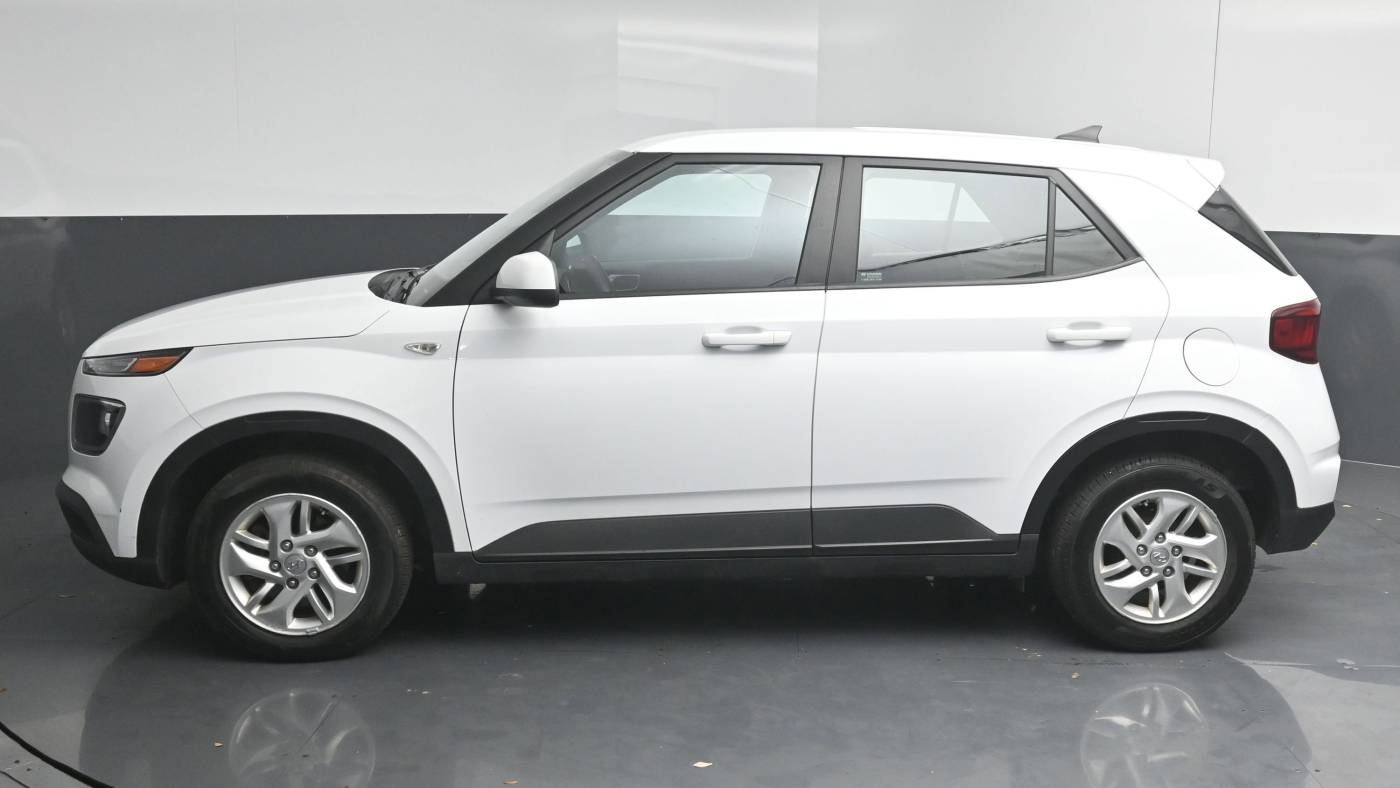 2021 hyundai venue se