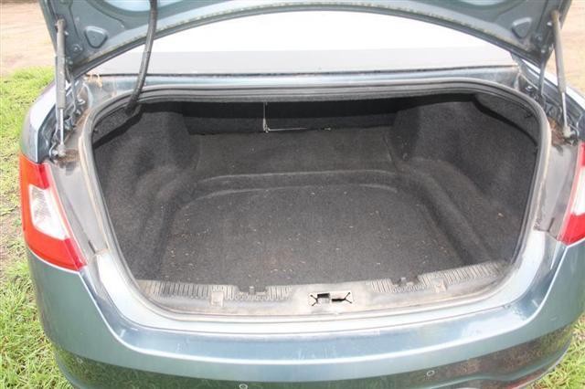2010 ford taurus sel