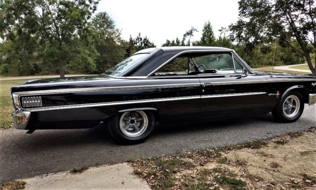 1963 ford galaxie 500xl z-code 4spd. black on black nice l@@k!!!!!