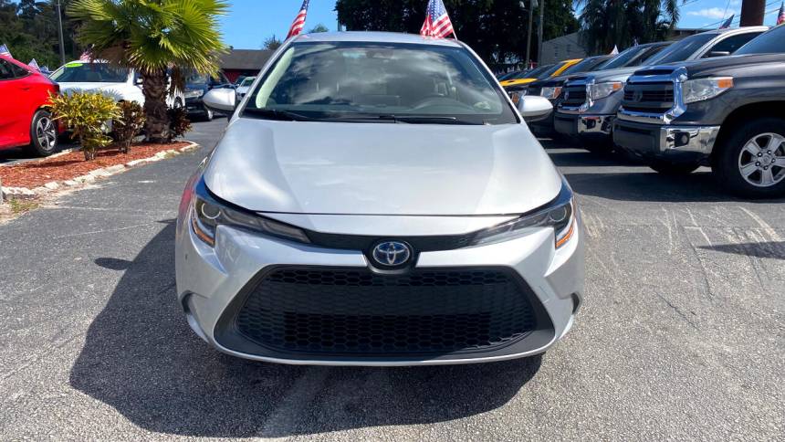 2022 toyota corolla hybrid le