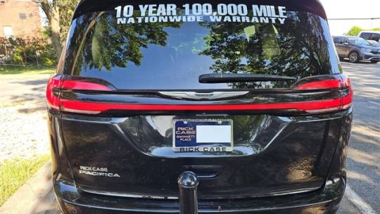 2022 Chrysler Pacifica touring l