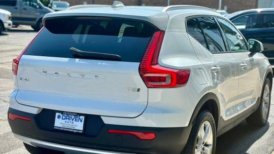 2020 Volvo XC40