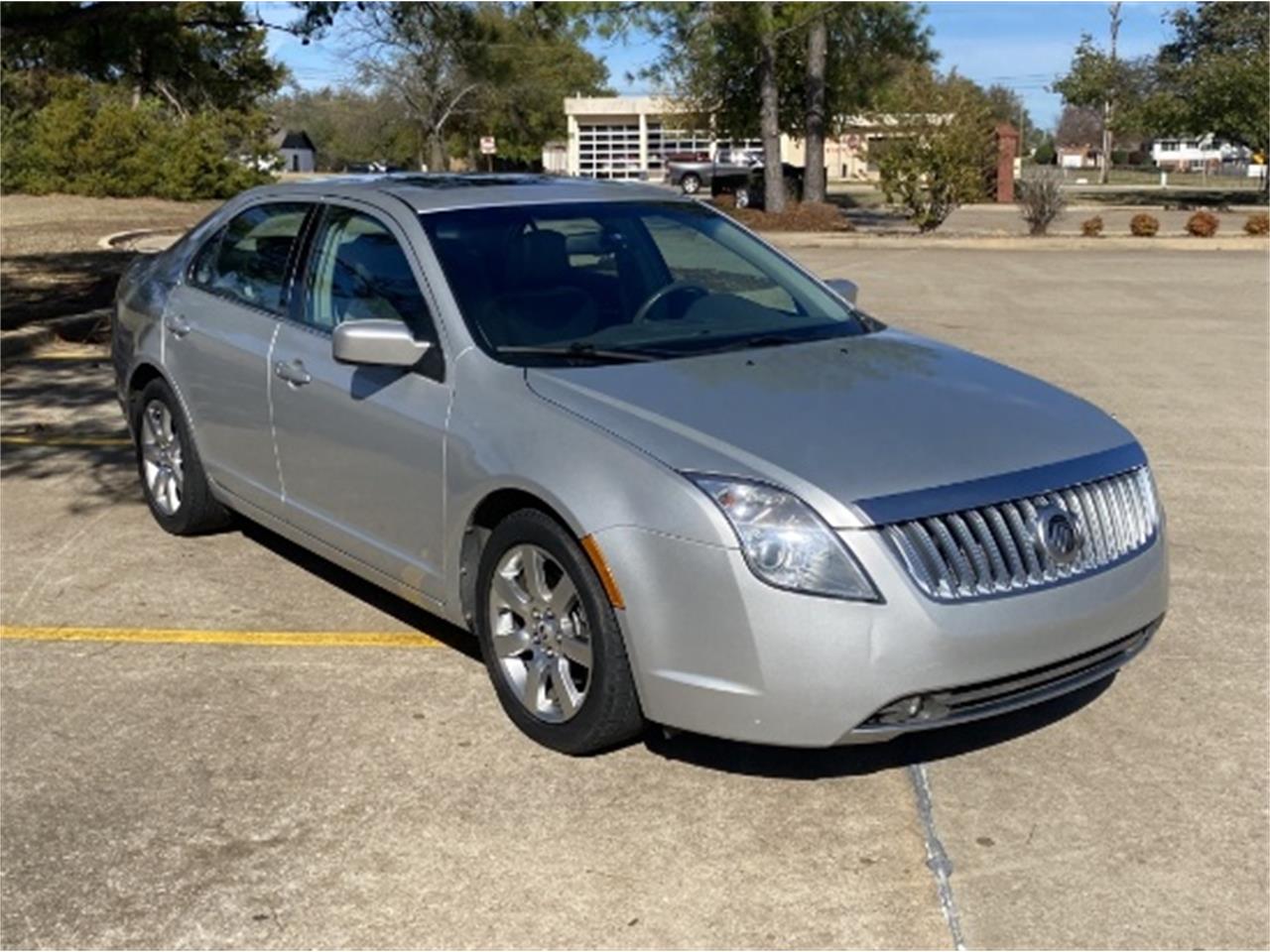 2010 mercury milan