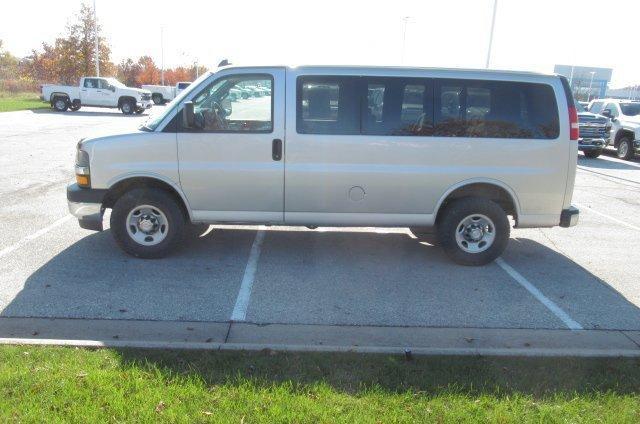 2018 chevrolet express 3500 lt