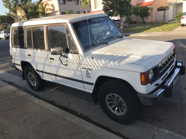 handsome vintage mitsubishi montero