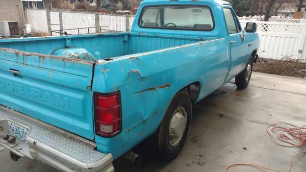 1993 dodge d250 - 2wd - low 87,000 miles