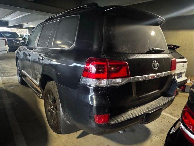 2019 toyota land cruiser v8